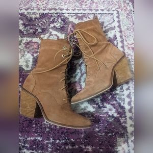 CHINESE LAUNDRY BOOTS